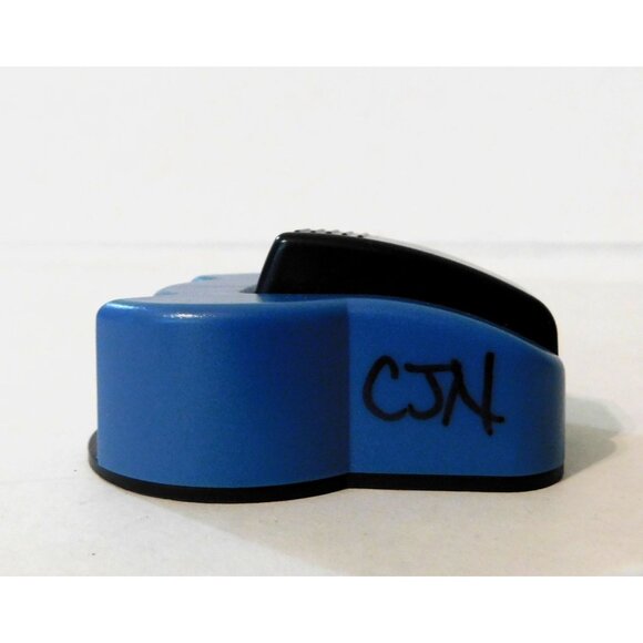 Corner Rounder Paper Punch Marvy Uchida CR1 Blue Scrapbooking Crafts Cards - Picture 2 of 4